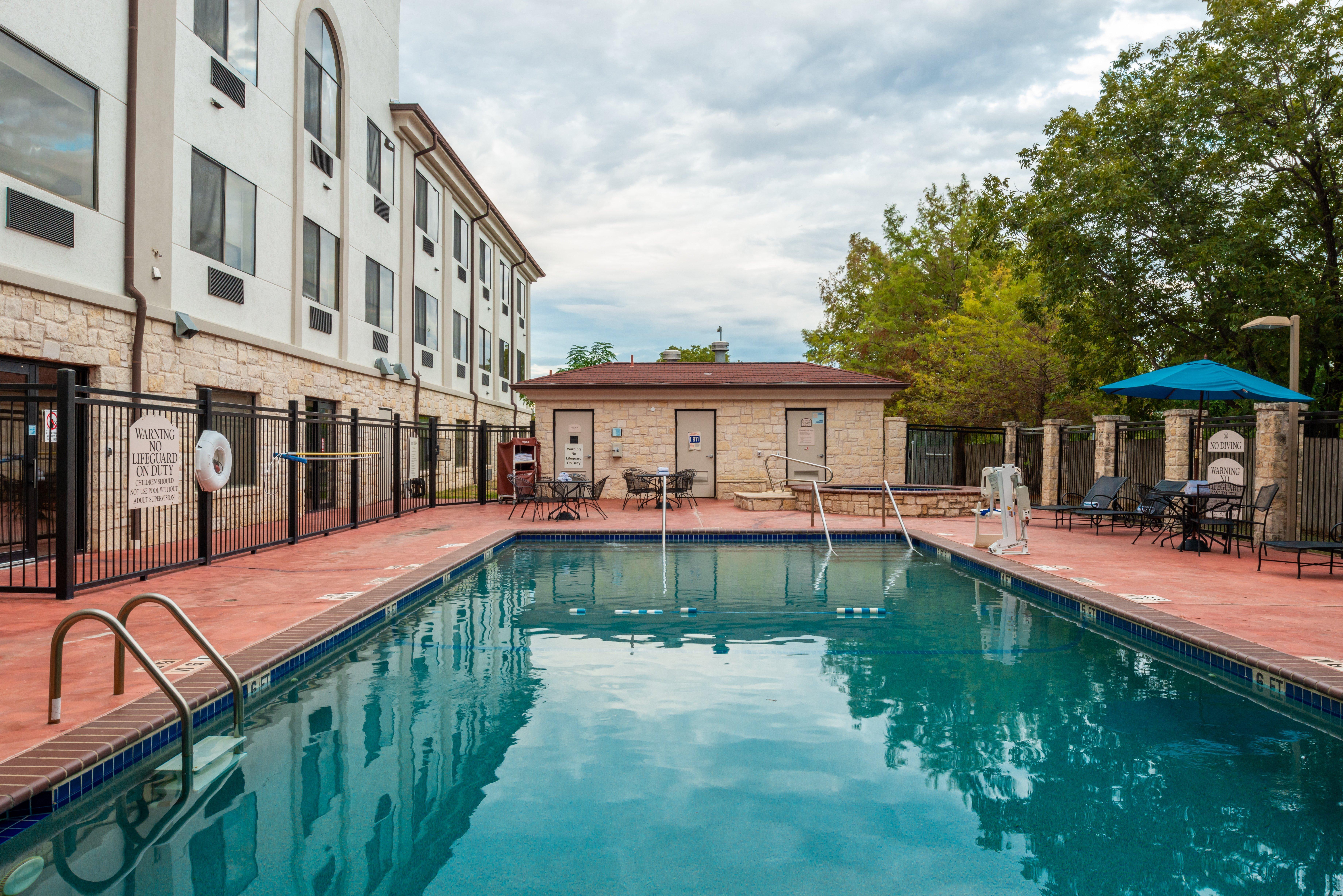 Holiday Inn Express & Suites Austin Nw - Lakeline By Ihg Luaran gambar